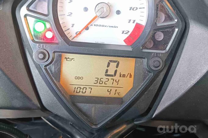 Suzuki SV
