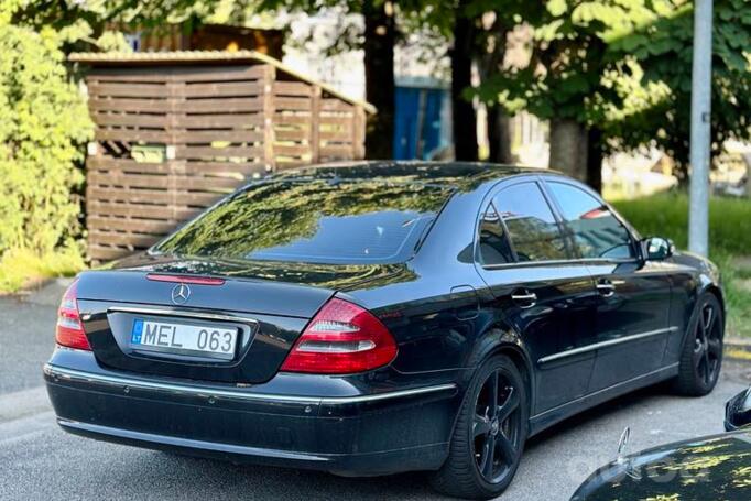 Mercedes-Benz E-Class W211 Sedan