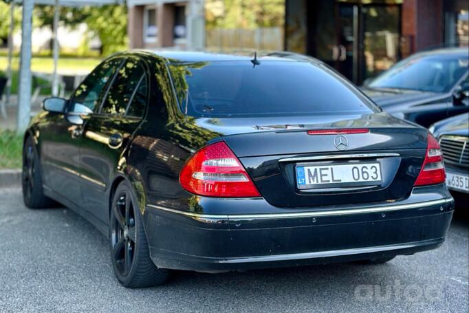 Mercedes-Benz E-Class W211 Sedan