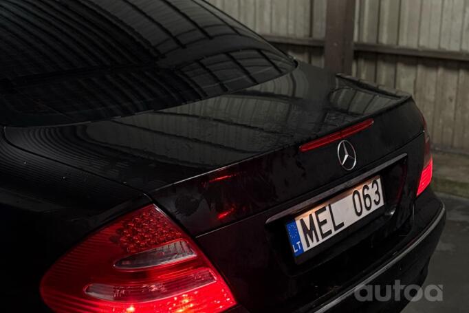 Mercedes-Benz E-Class W211 Sedan