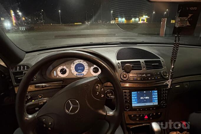 Mercedes-Benz E-Class W211 Sedan