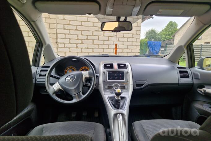 Toyota Auris 1 generation Hatchback 5-doors
