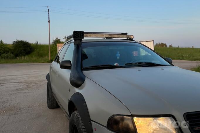 Audi A4 B5 Avant wagon 5-doors