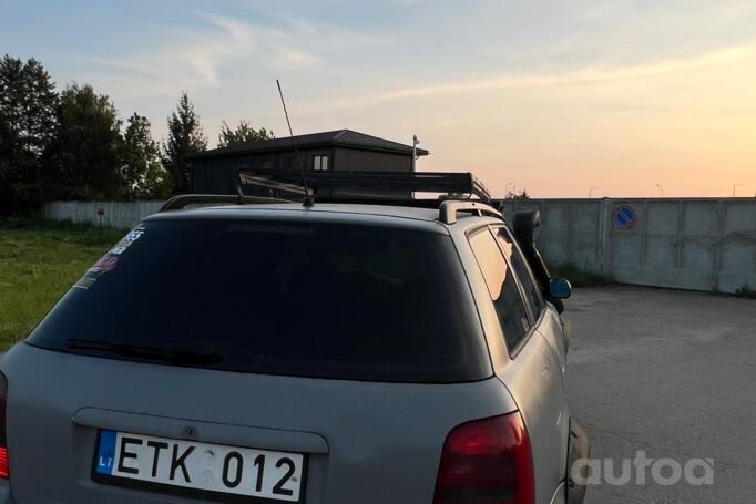 Audi A4 B5 Avant wagon 5-doors