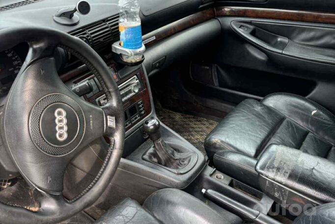 Audi A4 B5 Avant wagon 5-doors