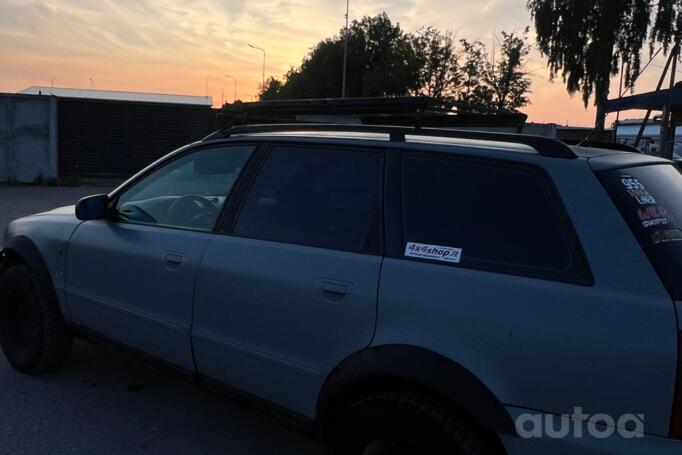 Audi A4 B5 Avant wagon 5-doors