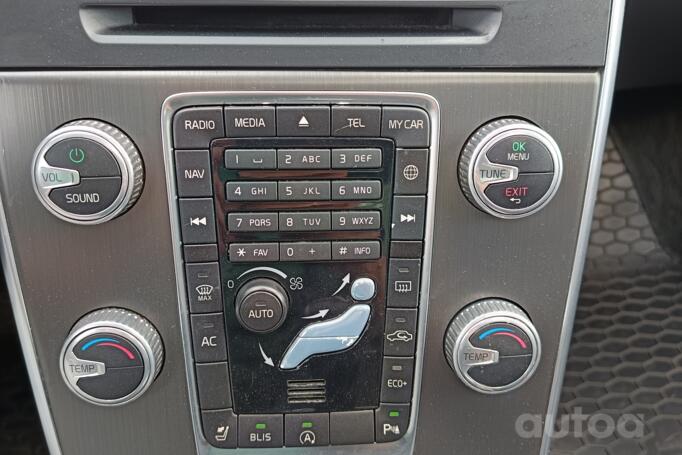 Volvo S60 2 generation [restyling] Sedan 4-doors