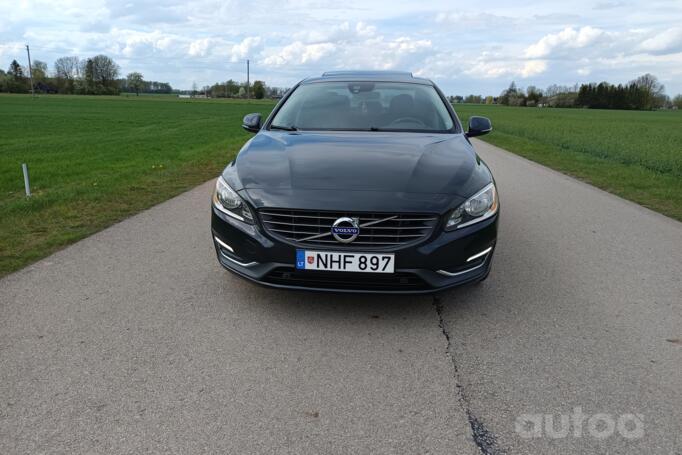 Volvo S60 2 generation [restyling] Sedan 4-doors