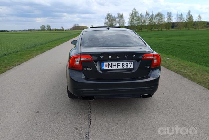 Volvo S60 2 generation [restyling] Sedan 4-doors
