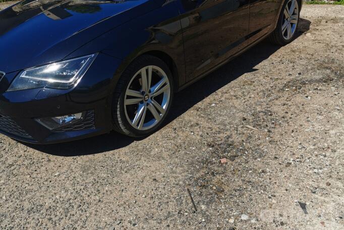 SEAT Leon 3 generation FR hatchback 5-doors