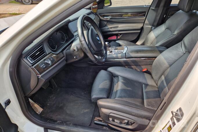 BMW 7 Series F01/F02 Sedan