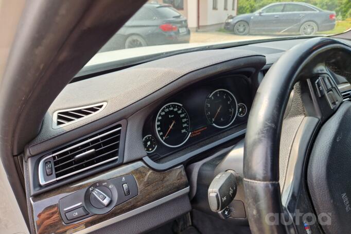 BMW 7 Series F01/F02 Sedan