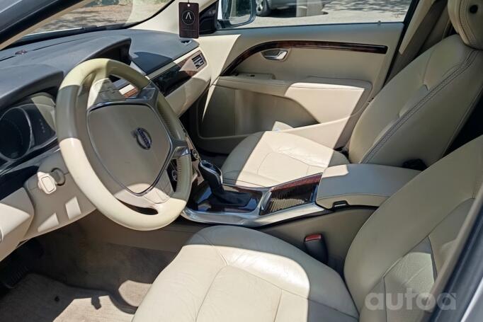 Volvo XC70 3 generation [restyling] wagon