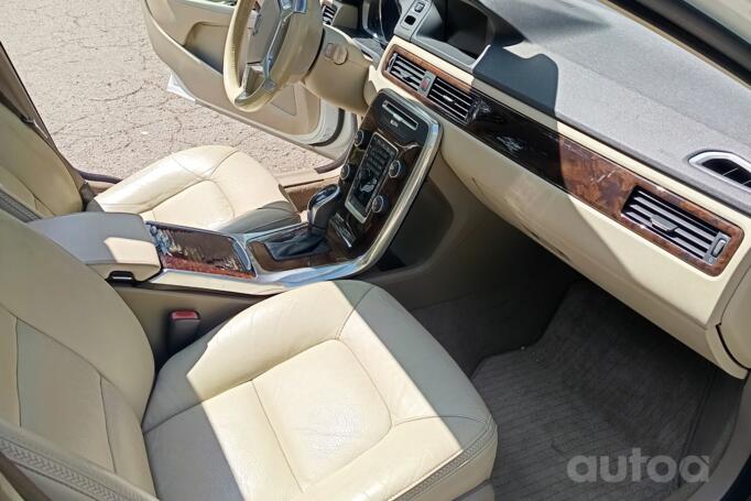Volvo XC70 3 generation [restyling] wagon