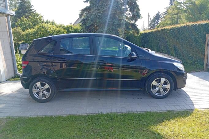 Mercedes-Benz B-Class W245 [restyling] Hatchback