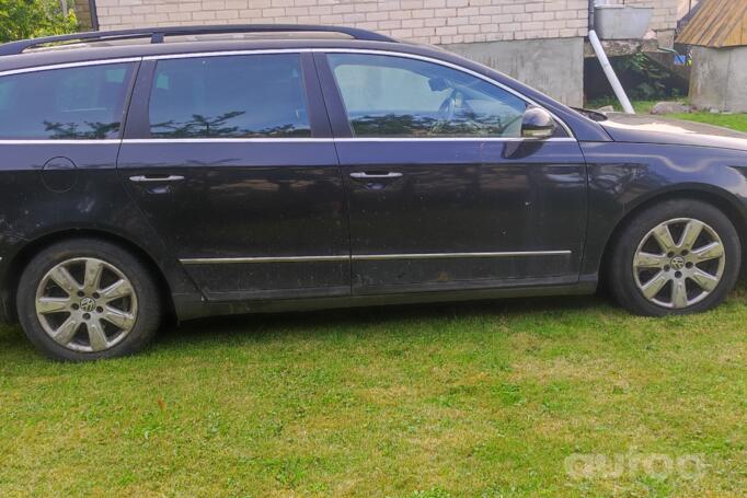 Volkswagen Passat Variant 1 generation wagon (5 doors)