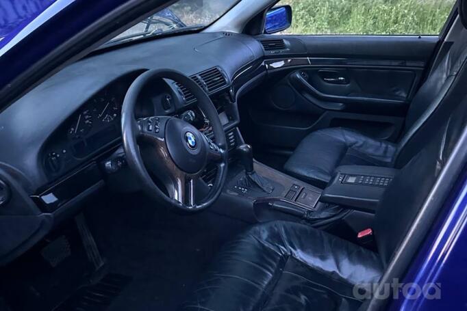 BMW 5 Series E39 Sedan 4-doors