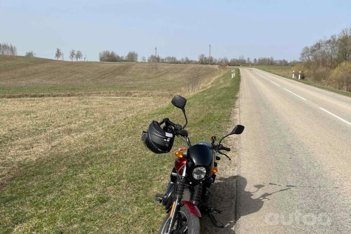 Harley Davidson Street