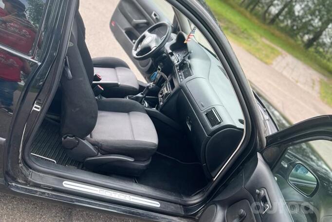 Volkswagen Golf 4 generation Hatchback 3-doors
