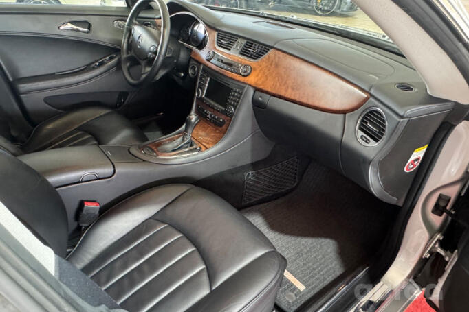 Mercedes-Benz CLS-Class C219 Sedan 4-doors