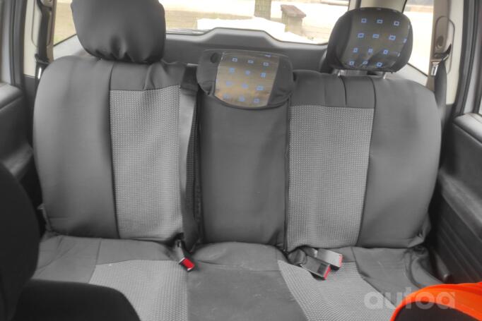 Opel Zafira A Minivan 5-doors