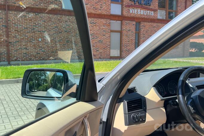 BMW X3 E83 Crossover
