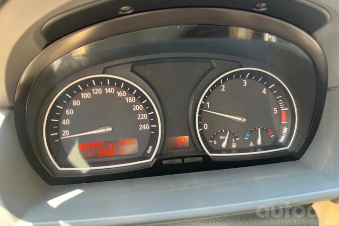 BMW X3 E83 Crossover