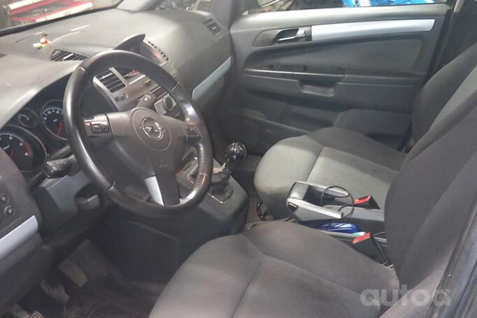 Opel Zafira B Minivan 5-doors