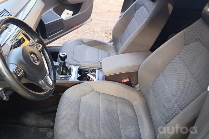 Volkswagen Passat B7 Variant wagon 5-doors