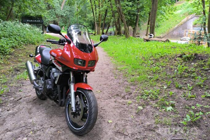 Yamaha FZS 600 Fazer