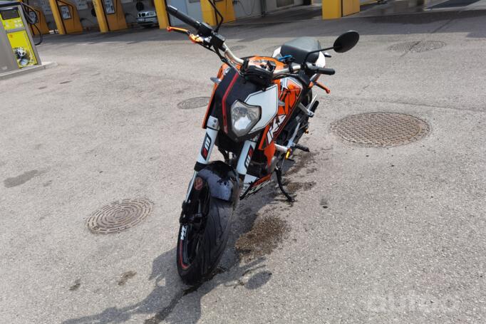 KTM Duke