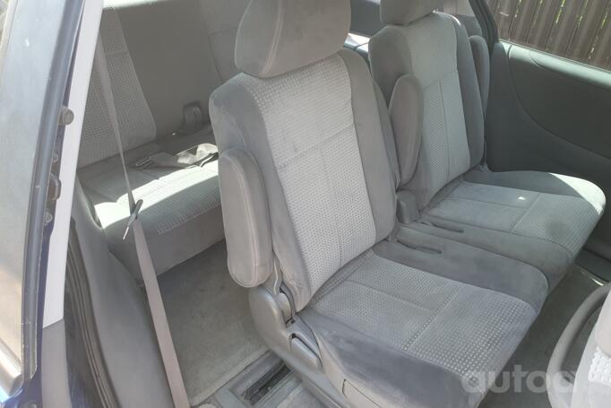 Mazda MPV LW [restyling] Minivan 5-doors