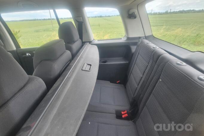 Volkswagen Touran 1 generation Minivan