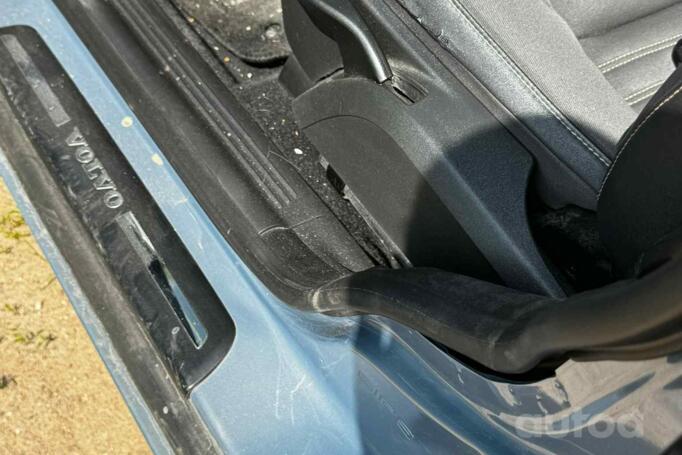Volvo V50 1 generation [restyling]