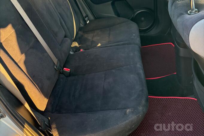 Honda Civic 8 generation Hatchback 5-doors