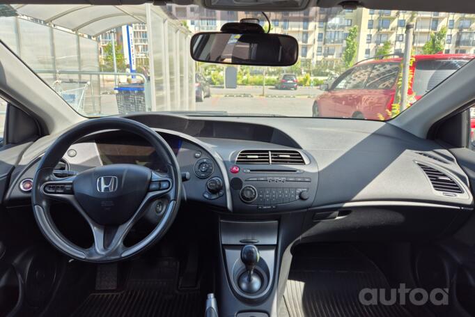 Honda Civic 8 generation [restyling] Hatchback 5-doors