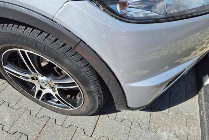 Honda Civic 8 generation [restyling] Hatchback 5-doors