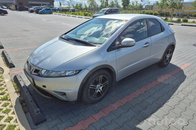 Honda Civic 8 generation [restyling] Hatchback 5-doors