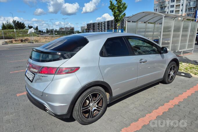 Honda Civic 8 generation [restyling] Hatchback 5-doors