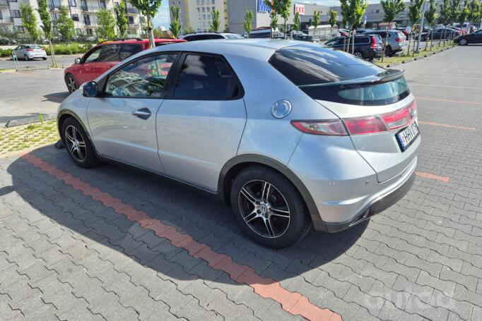 Honda Civic 8 generation [restyling] Hatchback 5-doors