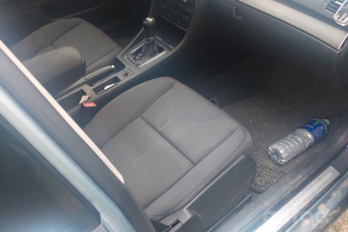Audi A4 B7 Avant wagon 5-doors