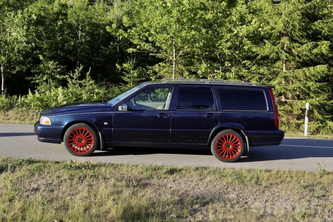 Volvo V70 1 generation wagon