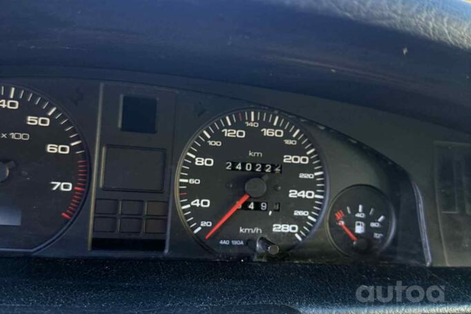 Audi 100 4A/C4 Sedan