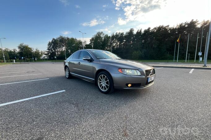 Volvo S80 2 generation Sedan