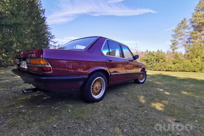 BMW 5 Series E28 Sedan