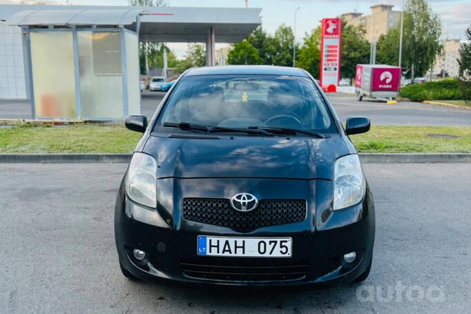 Toyota Yaris 2 generation [restyling]