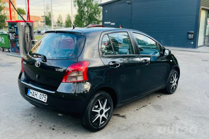 Toyota Yaris 2 generation [restyling]