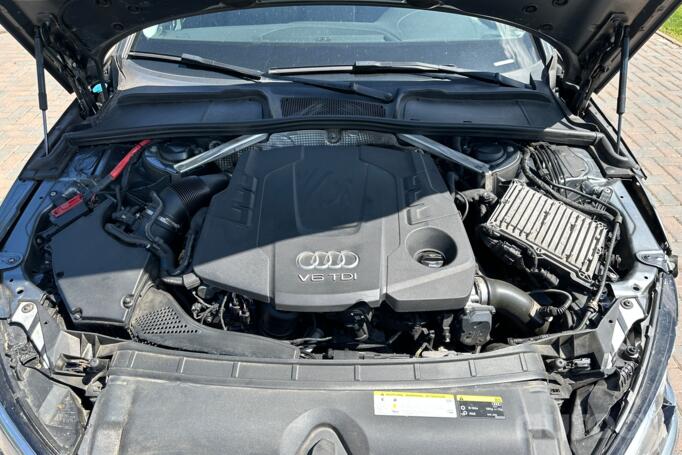 Audi A4 B9 Avant wagon 5-doors
