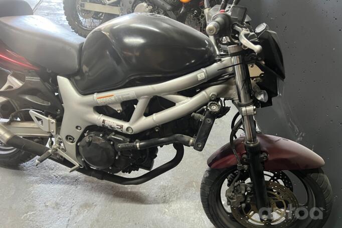 Suzuki SV
