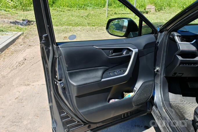 Toyota RAV 4 5 generation (XA50)
